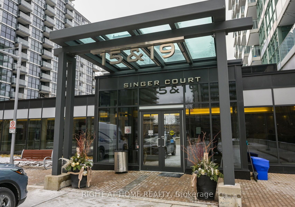19-singer-court-north-york-ontario-c12657226