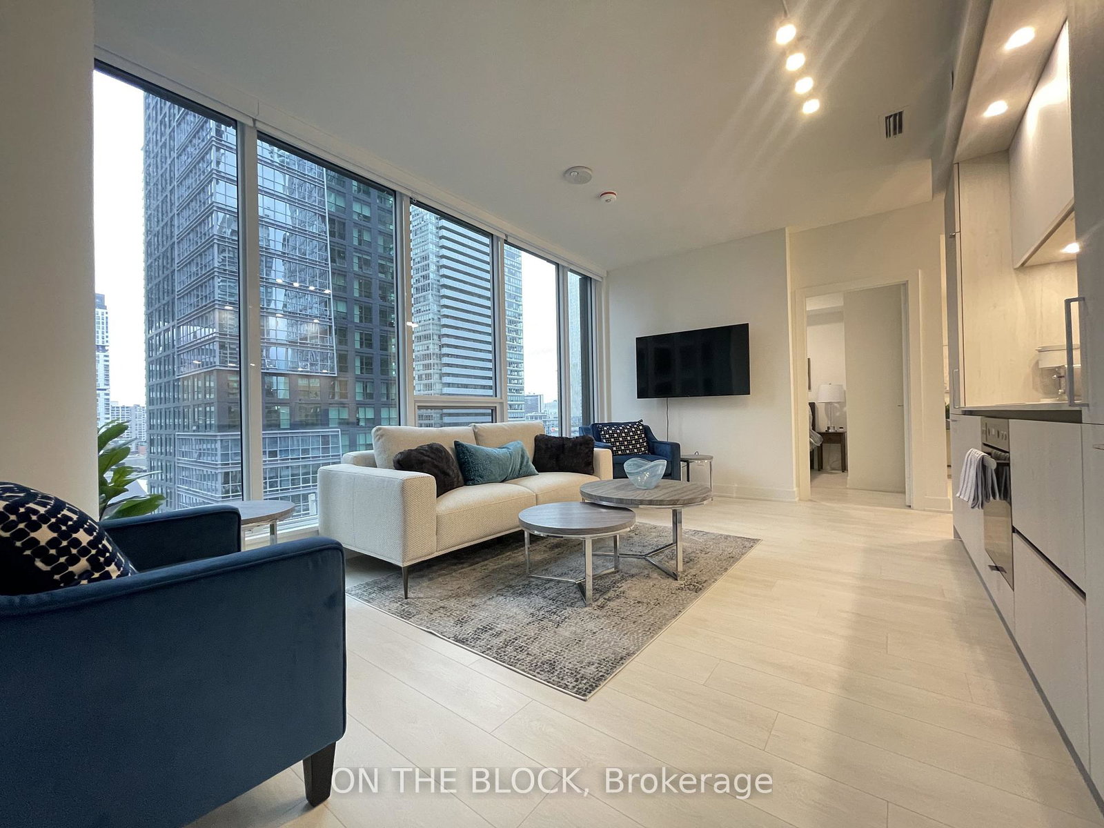 35-mercer-street-toronto-ontario-c12657316