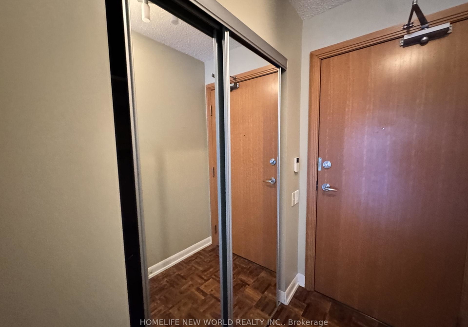 33-sheppard-avenue-north-york-ontario-c12657628