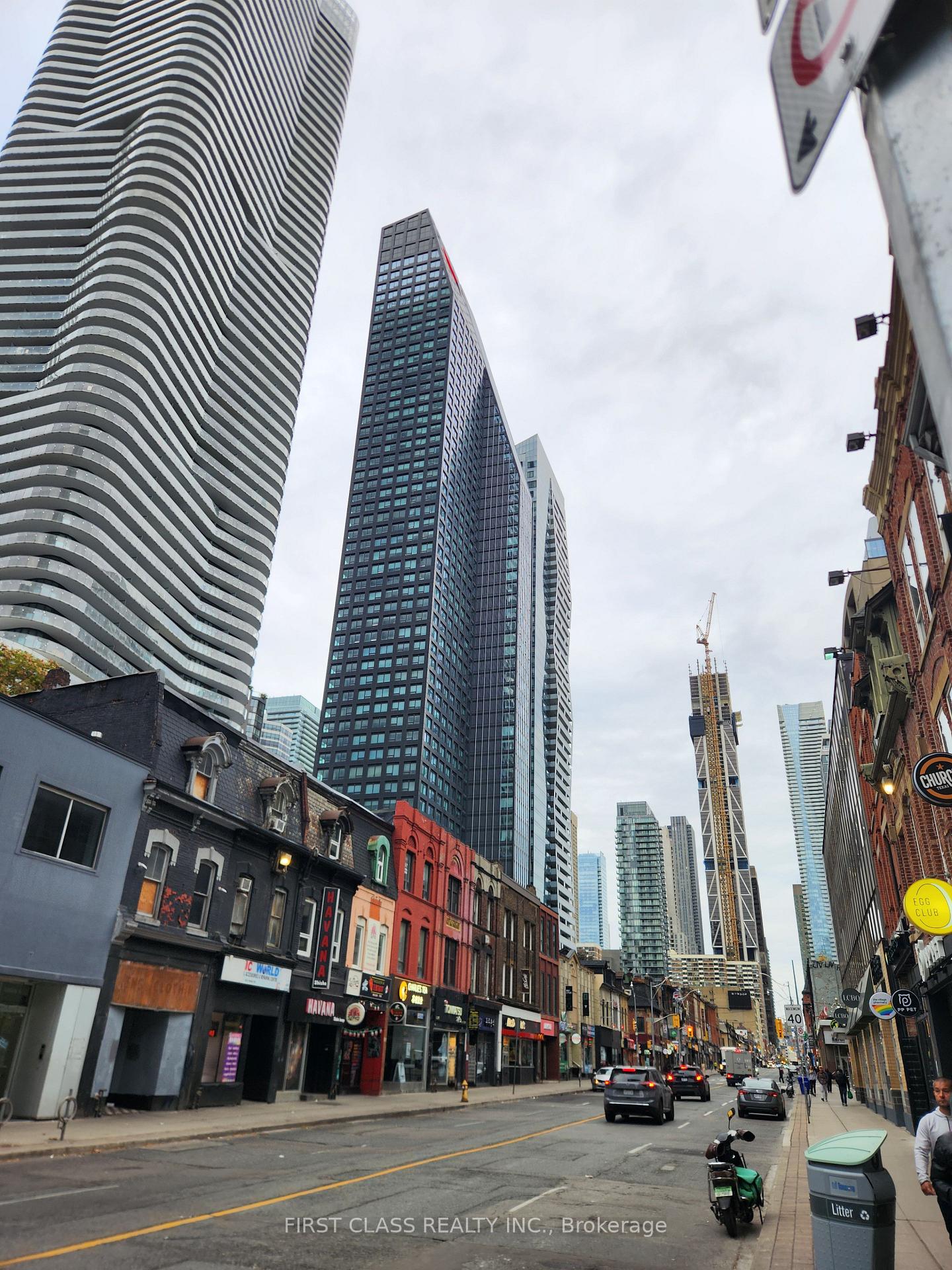 8-wellesley-street-toronto-ontario-c12657640