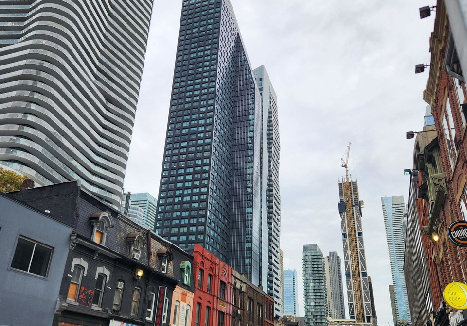 8-wellesley-street-toronto-ontario-c12657640