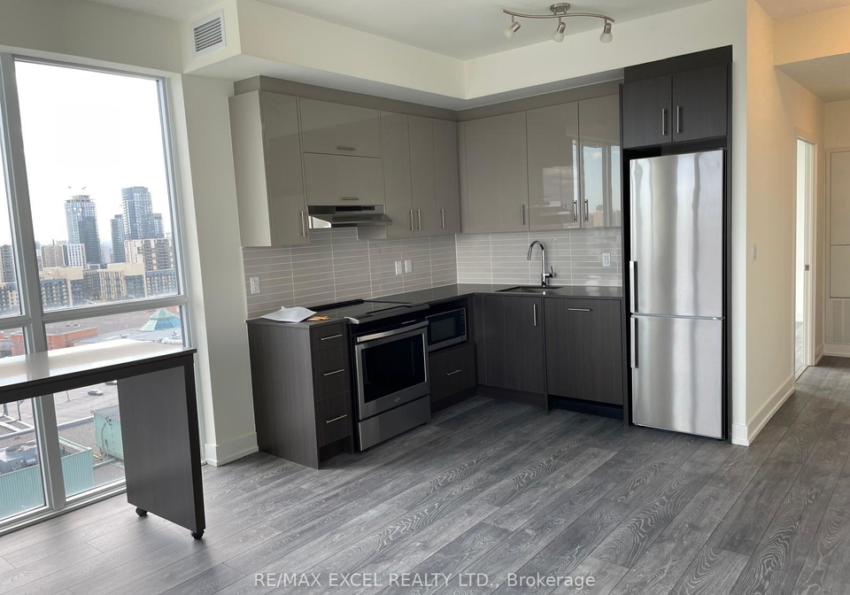 180-fairview-mall-drive-north-york-ontario-c12657698