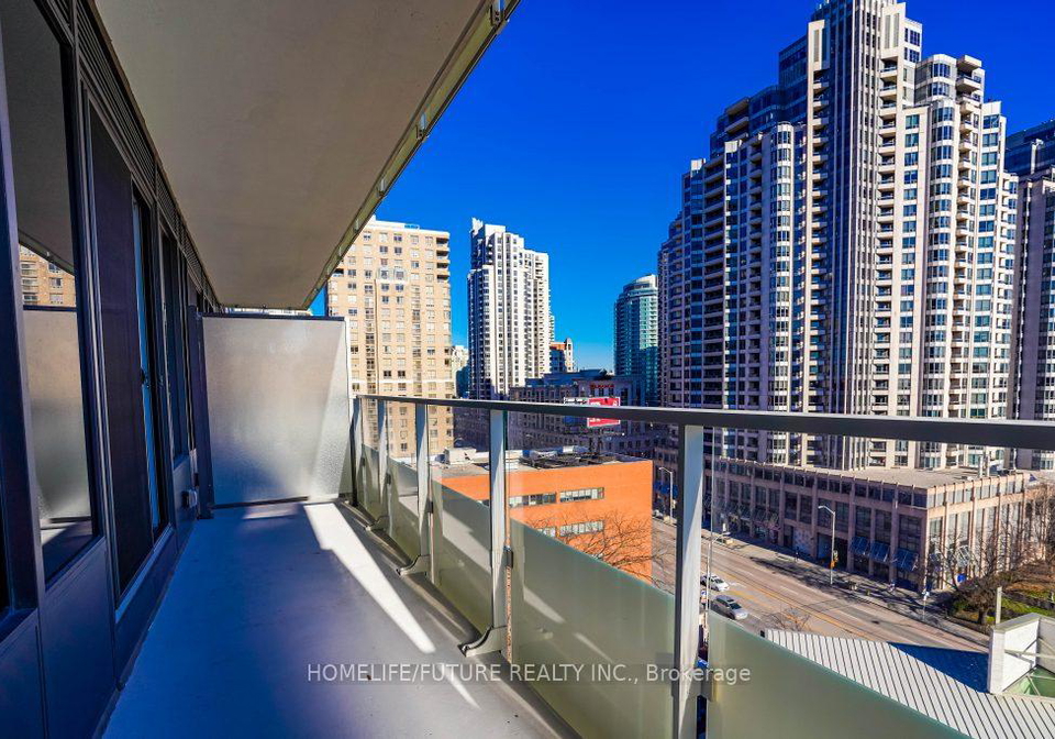 75-canterbury-place-toronto-ontario-c12657730