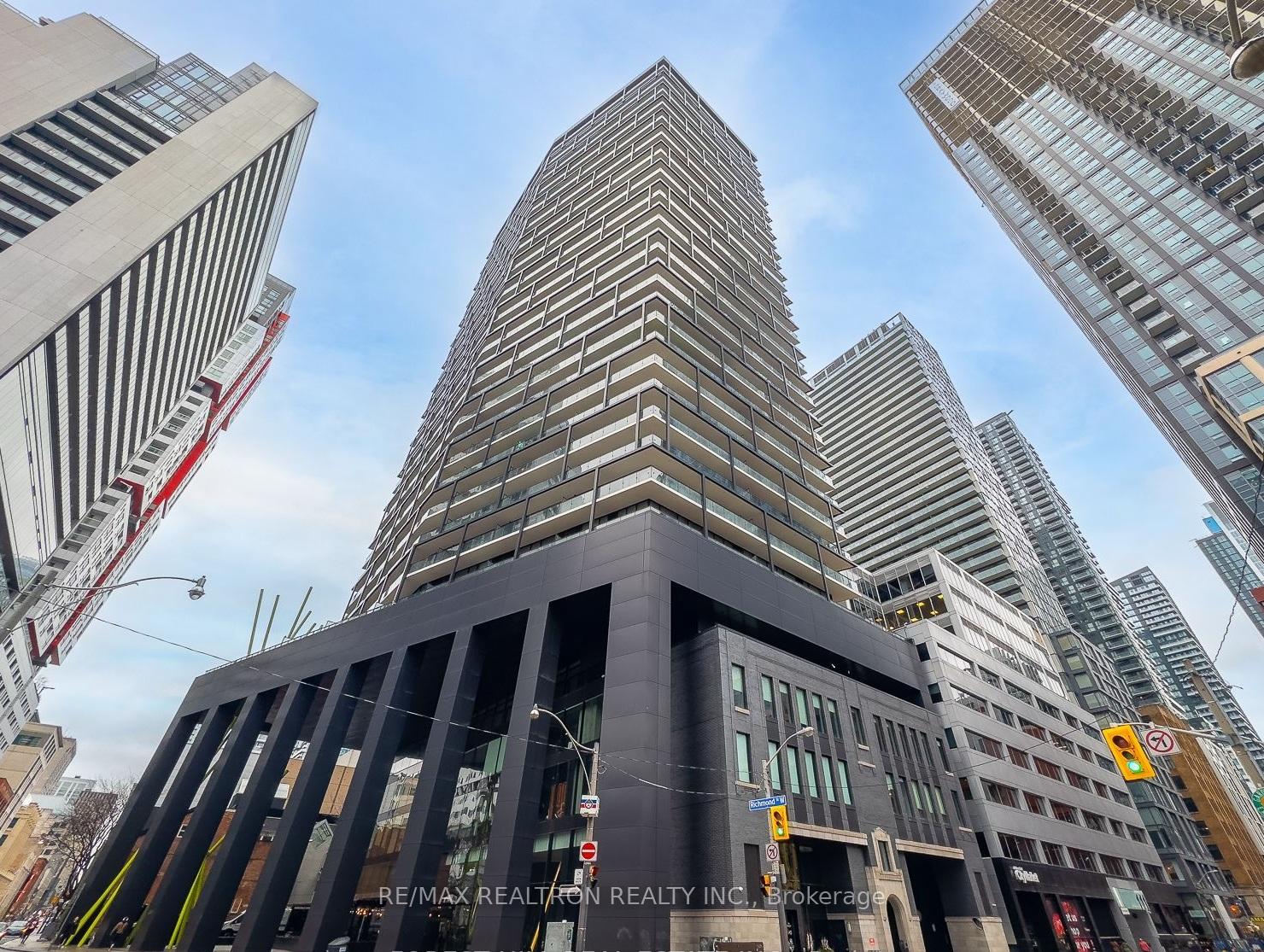 125-peter-street-toronto-ontario-c12658138