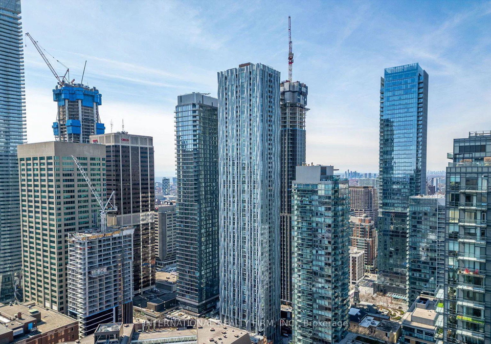 1-yorkville-avenue-toronto-ontario-c12658156