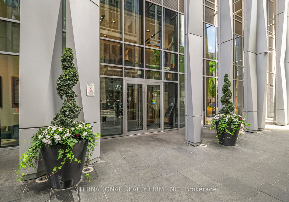 1-yorkville-avenue-toronto-ontario-c12658156