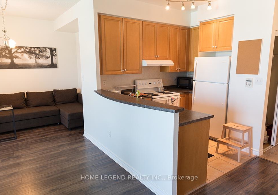7-lorraine-drive-toronto-ontario-c12658180