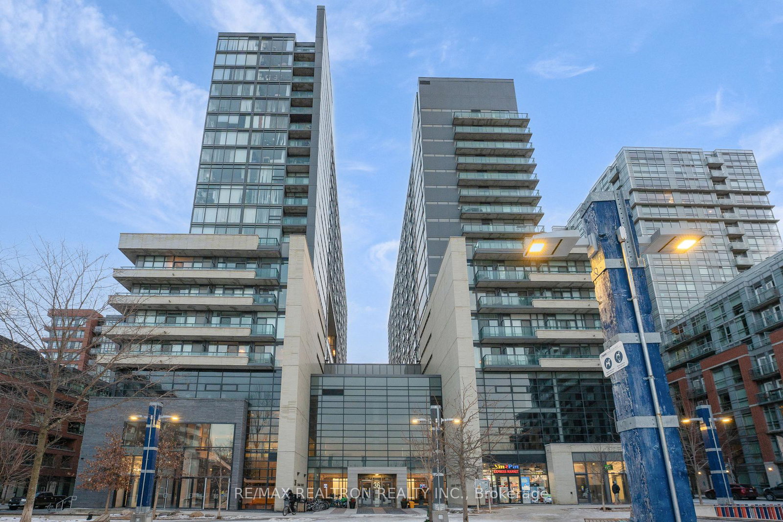 36-lisgar-street-toronto-ontario-c12658382