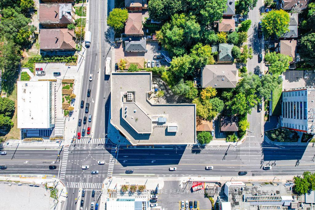 1750-bayview-avenue-toronto-ontario-c12658648