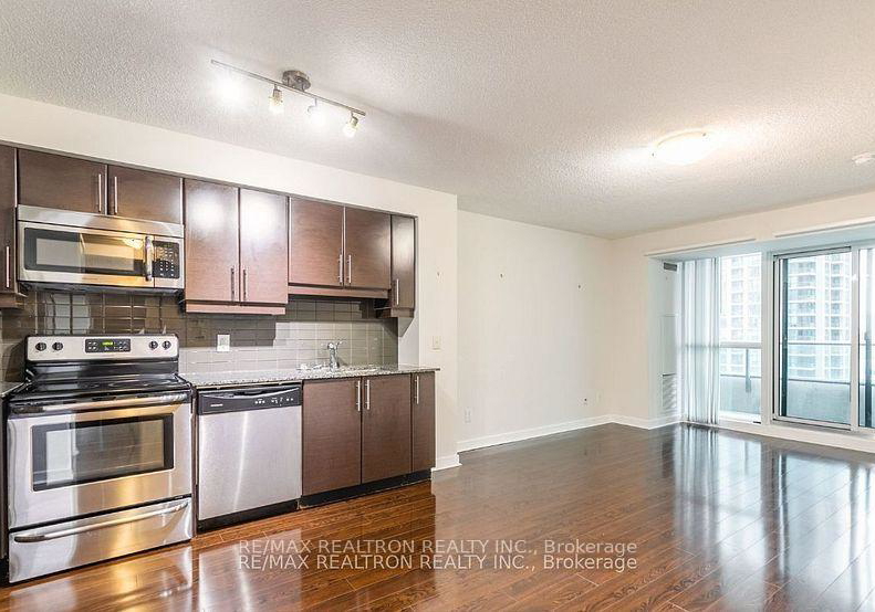 33-bay-street-toronto-ontario-c12658740