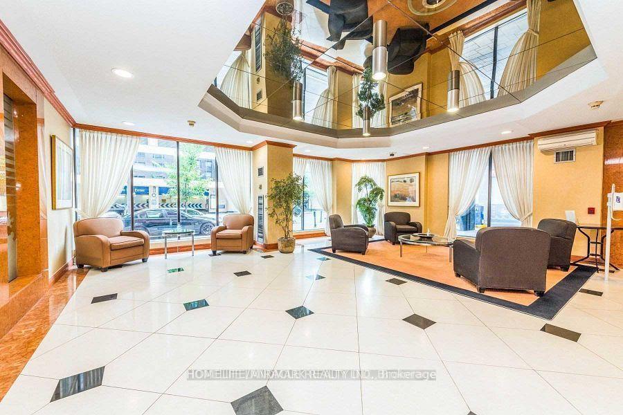633-bay-street-toronto-ontario-c12658892