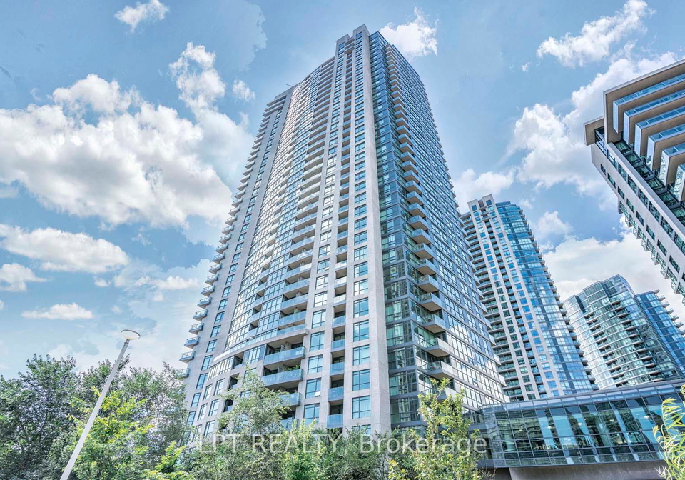 215-fort-york-boulevard-toronto-ontario-c12659172