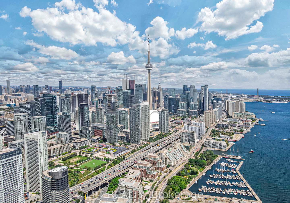 215-fort-york-boulevard-toronto-ontario-c12659172