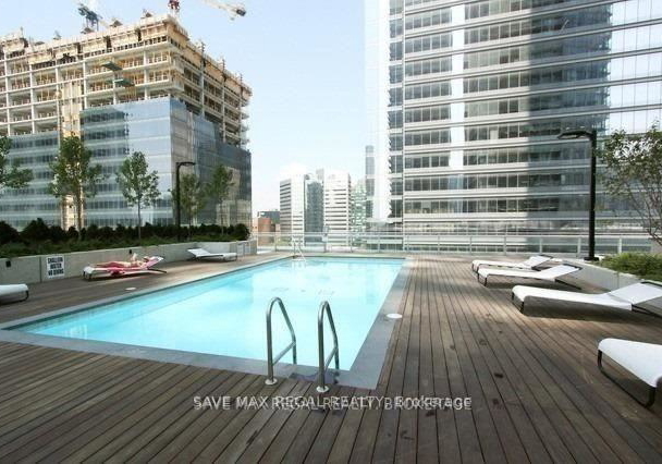 55-bremner-boulevard-toronto-ontario-c12659178