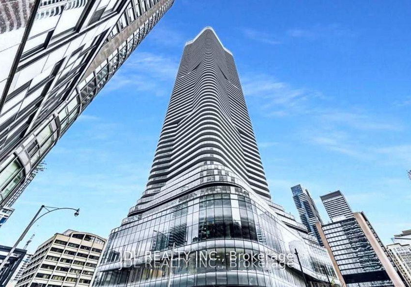 11-wellesley-street-w-toronto-ontario-c12659218