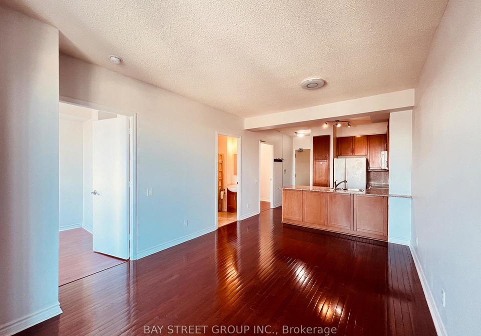 60-byng-avenue-north-york-ontario-c12659240