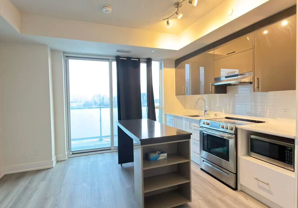 188-fairview-mall-drive-s-north-york-ontario-c12659466