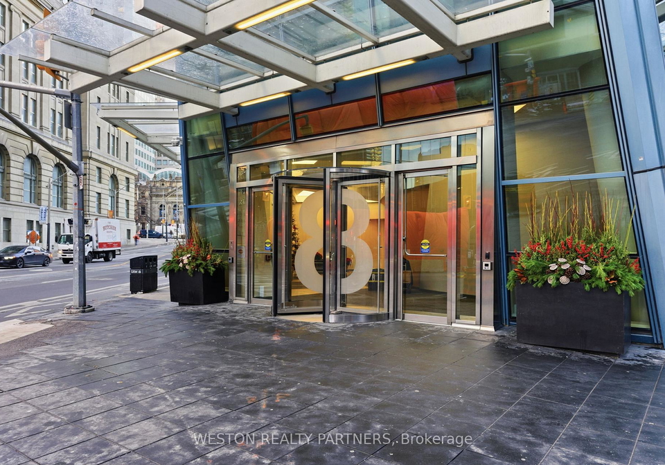 8-the-esplanade-street-toronto-ontario-c12659872
