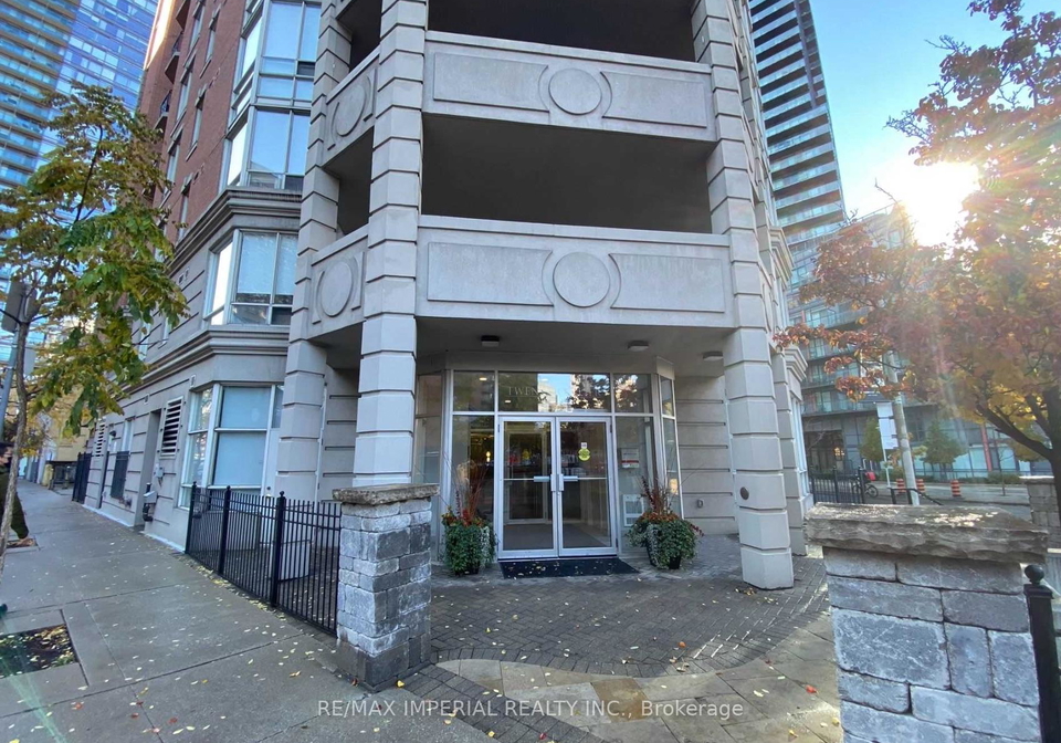 20-collier-street-toronto-ontario-c12660116