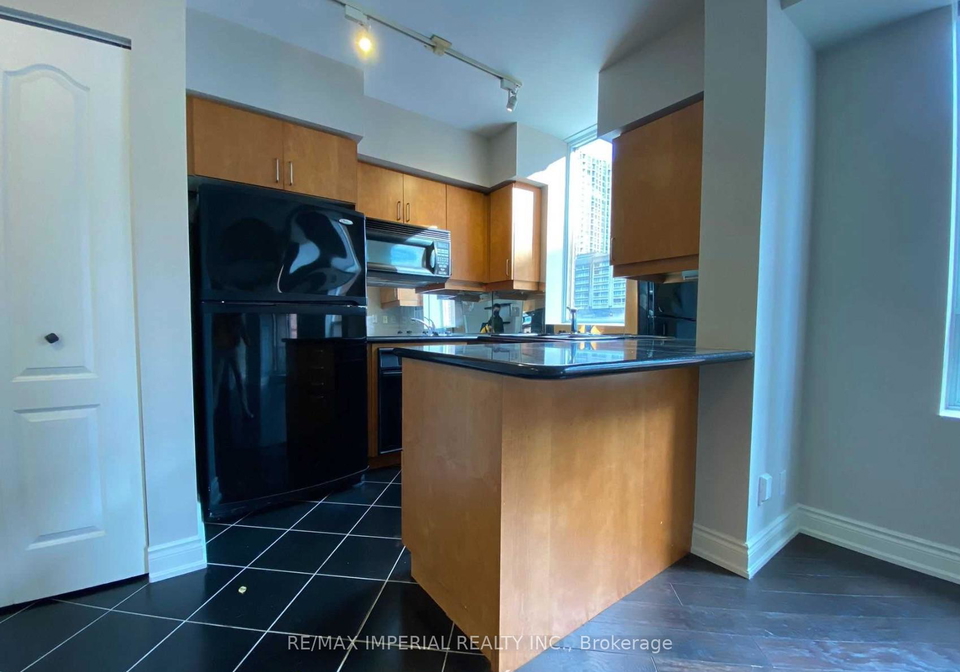 20-collier-street-toronto-ontario-c12660116