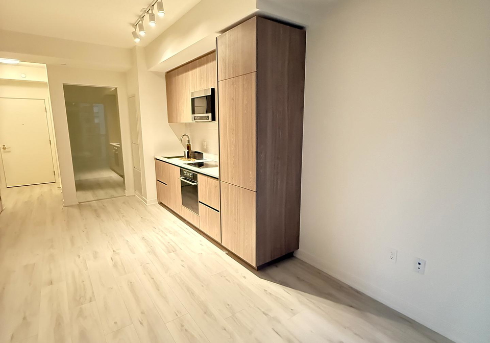 110-broadway-avenue-toronto-ontario-c12660424