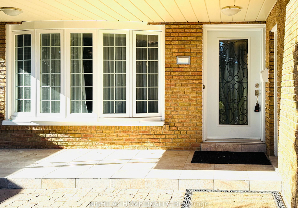 40-rockland-drive-north-york-ontario-c12660622