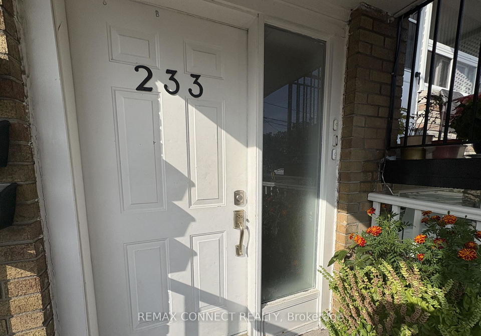 233-pannahill-road-toronto-ontario-c12660646
