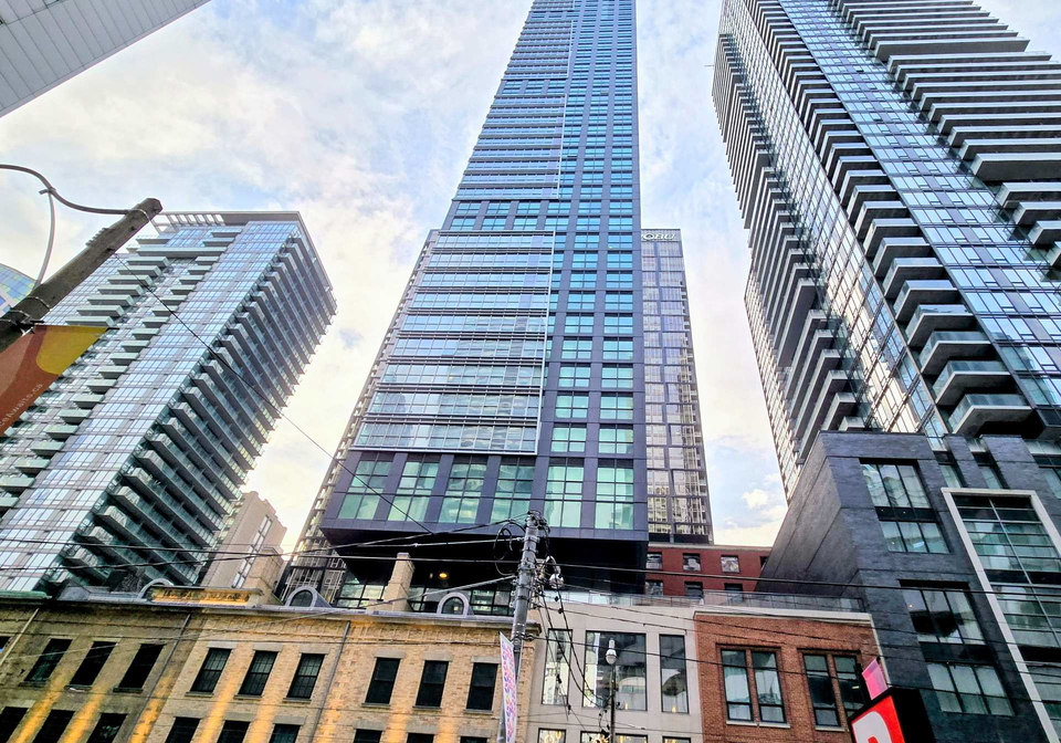 327-king-street-toronto-ontario-c12660712