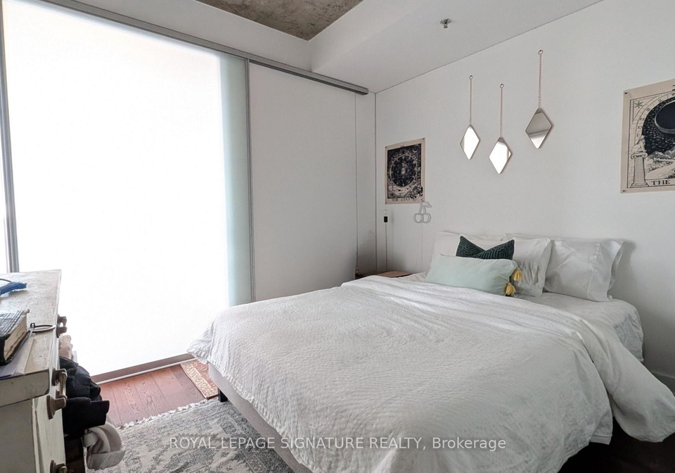 20-minowan-miikan-lane-toronto-ontario-c12661386