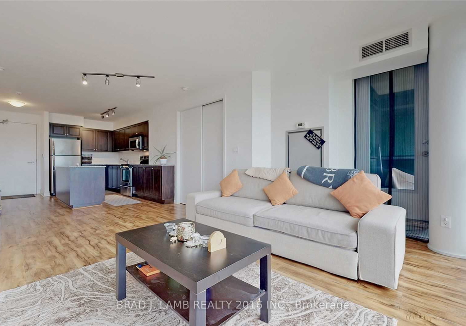 215-fort-york-boulevard-toronto-ontario-c12661396
