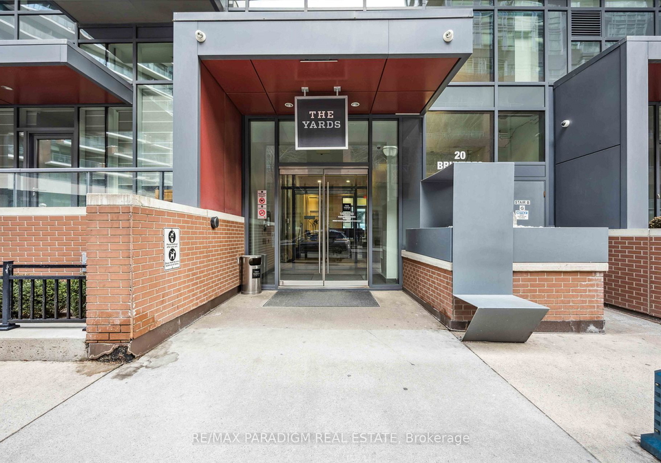 20-bruyeres-mews-toronto-ontario-c12661484