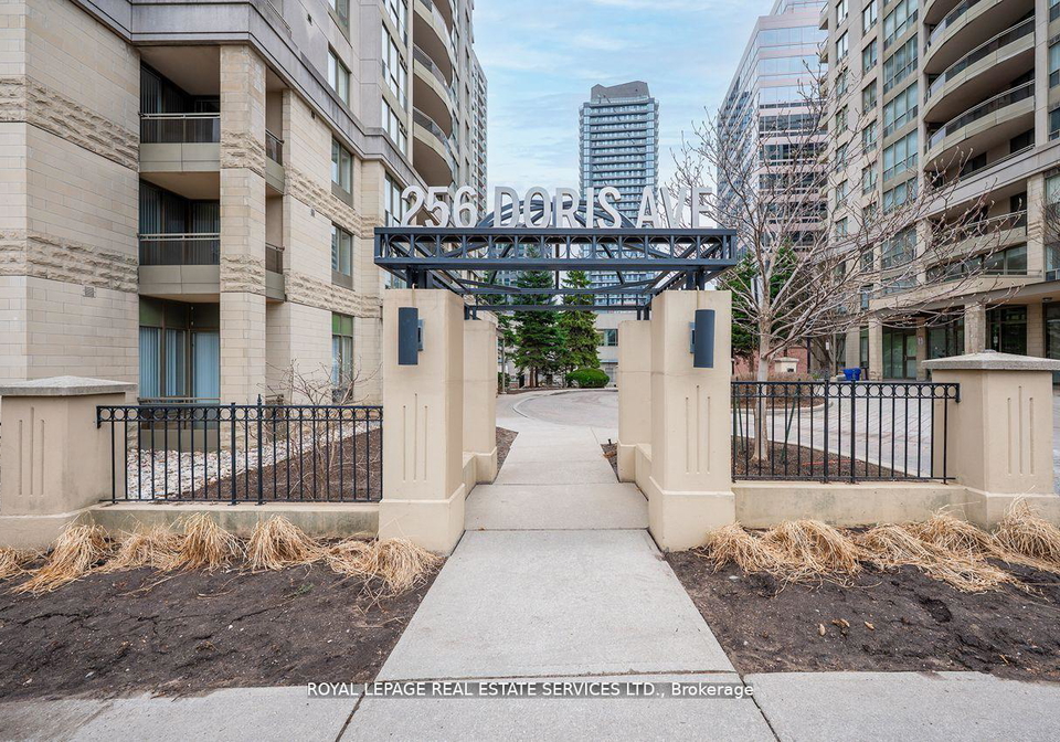 256-doris-avenue-north-york-ontario-c12662426