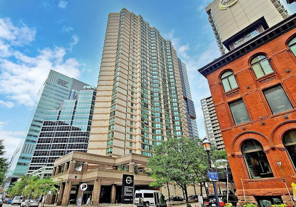 38-elm-street-toronto-ontario-c12662474