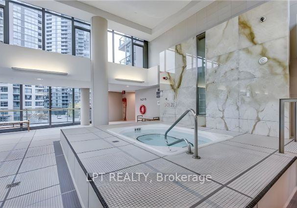 209-fort-york-boulevard-toronto-ontario-c12662486