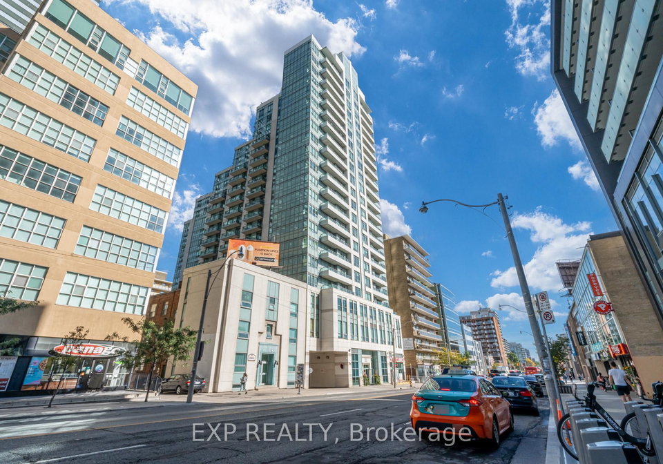212-eglinton-avenue-e-toronto-ontario-c12662502