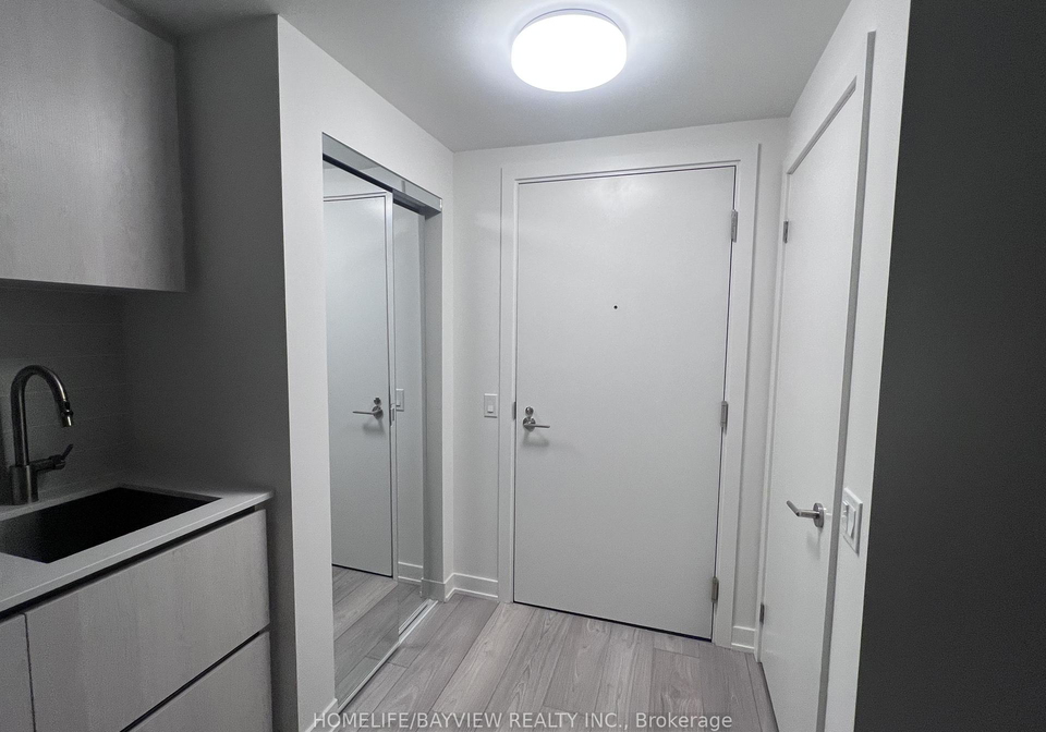 120-broadway-avenue-east-york-ontario-c12662612