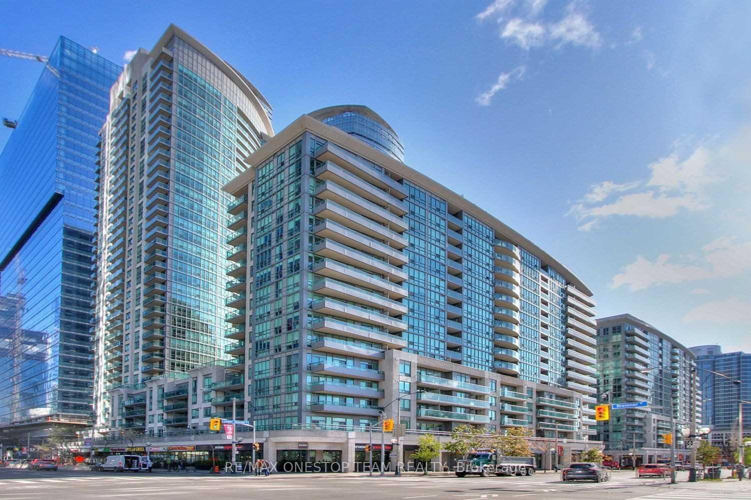51-lower-simcoe-street-toronto-ontario-c12662638