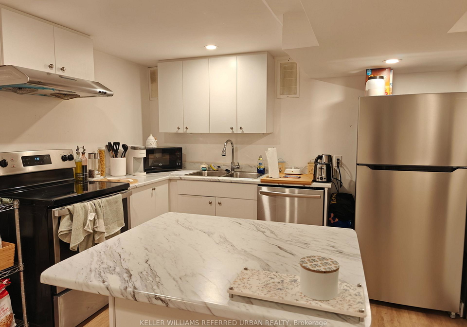 67-fortrose-crescent-north-york-ontario-c12663032