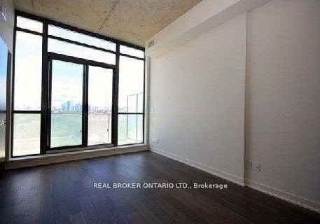 8-gladstone-avenue-toronto-ontario-c12663038