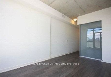 8-gladstone-avenue-toronto-ontario-c12663038