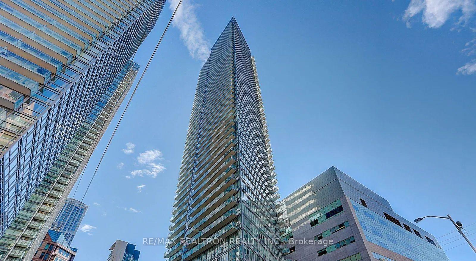 832-bay-street-toronto-ontario-c12663100
