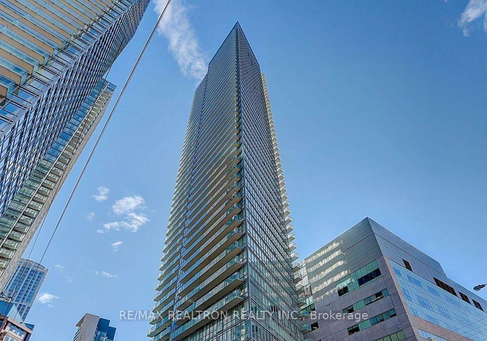 832-bay-street-toronto-ontario-c12663100