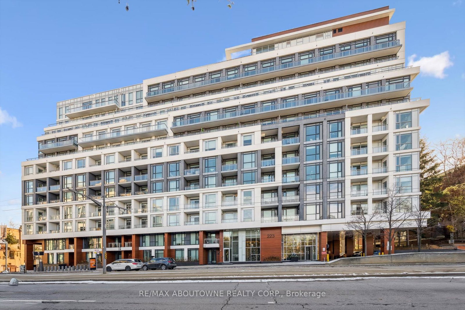 223-st-clair-avenue-w-toronto-ontario-c12663286