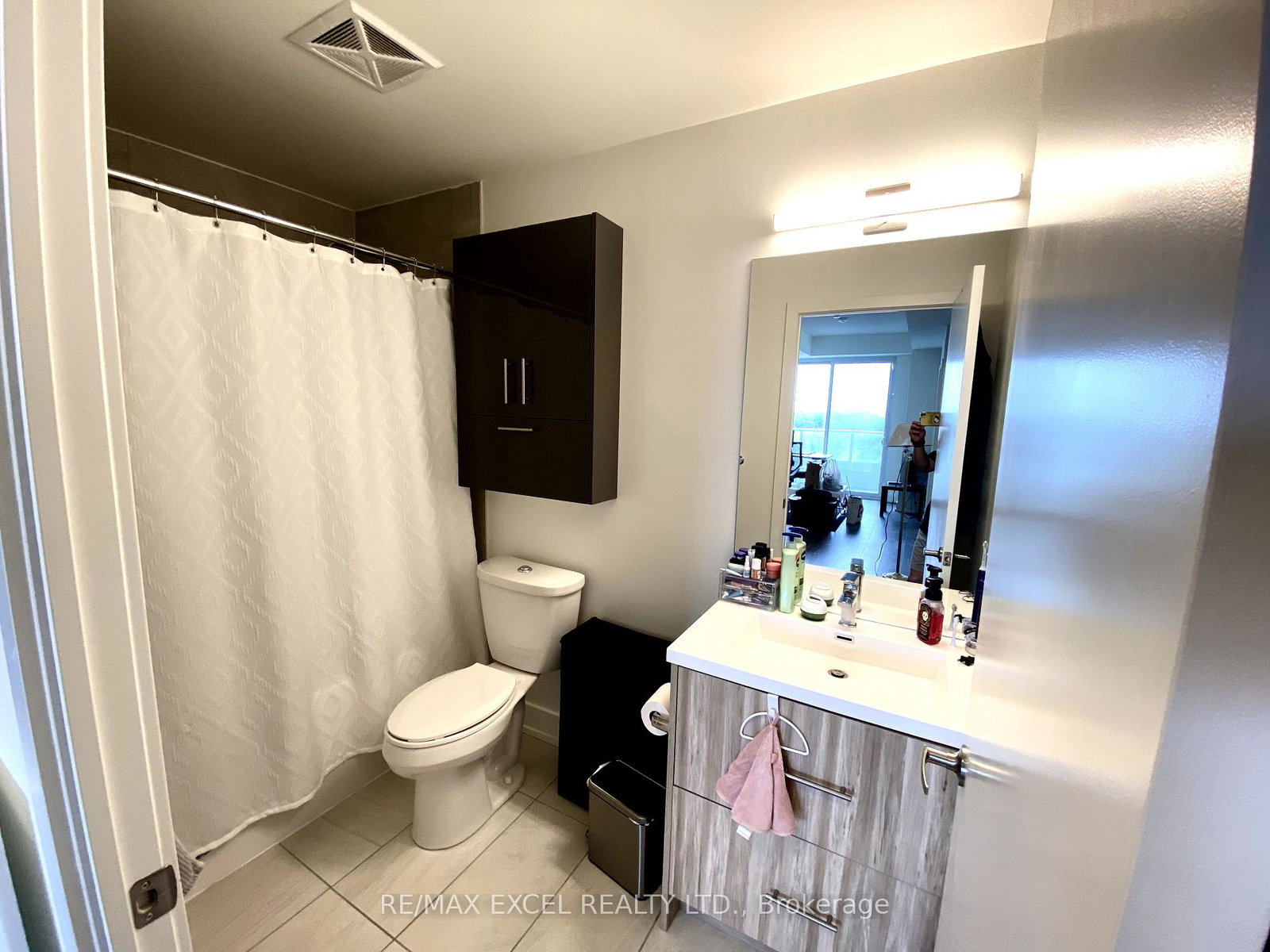 180-fairview-mall-drive-north-york-ontario-c12663524