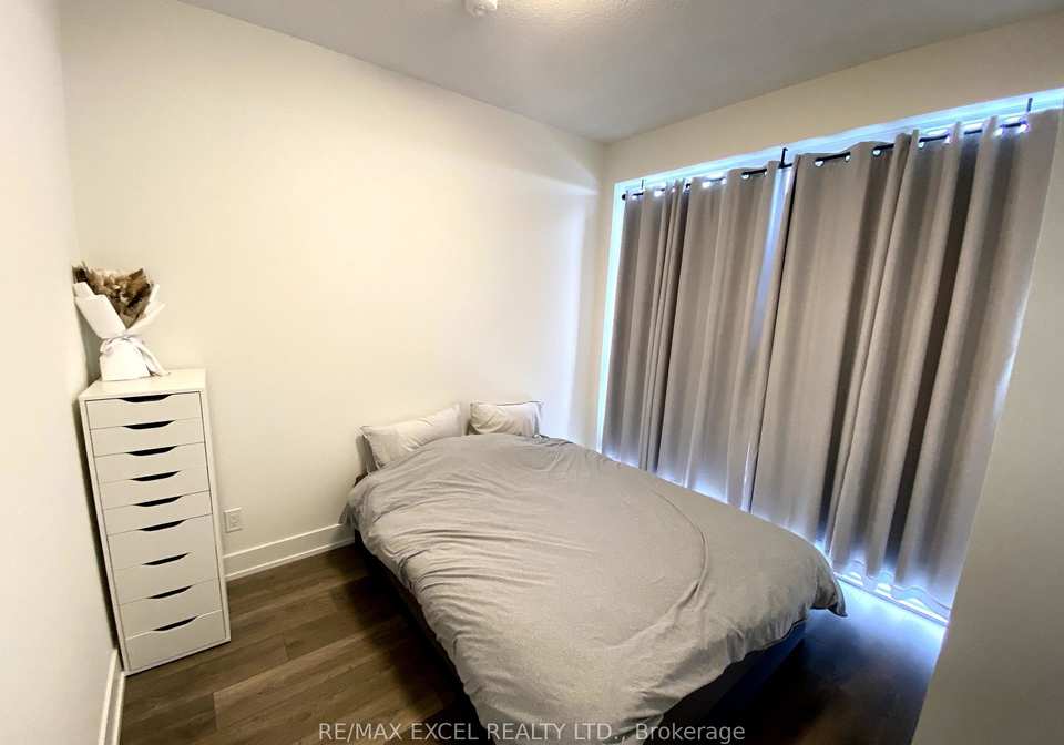 180-fairview-mall-drive-north-york-ontario-c12663524