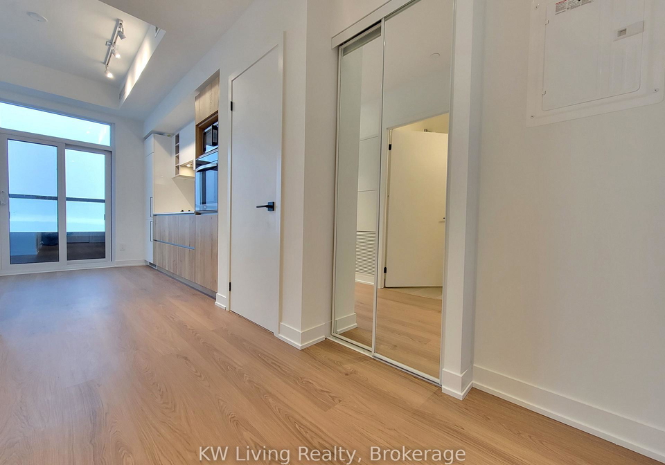 319-jarvis-street-toronto-ontario-c12663842