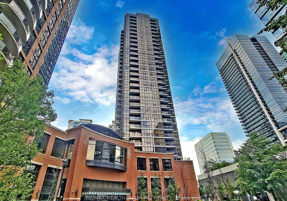 23-sheppard-avenue-e-north-york-ontario-c12663996