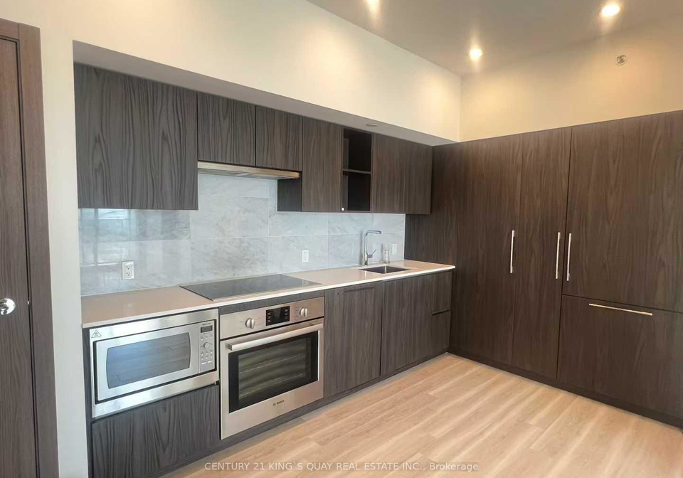 17-bathurst-street-toronto-ontario-c12664102