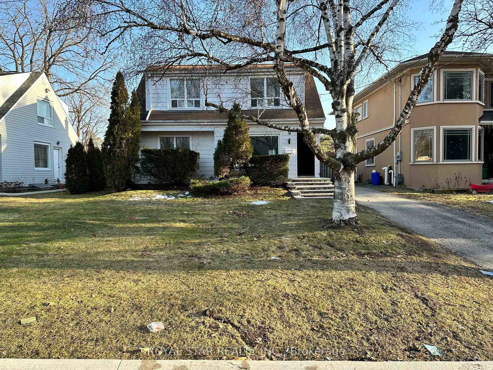 9-roycrest-avenue-toronto-ontario-c12664302