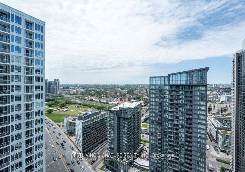 17-bathurst-street-toronto-ontario-c12664566